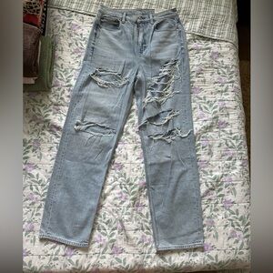 Brand New With Tags American Eagle Baggy Mom Ripped Jeans Size 10 Regular